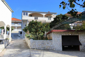 Отель Apartments by the sea Trogir - 10342  Трогир
